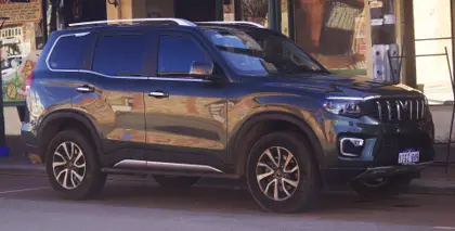 Mahindra Scorpio (4×4 on request) taxi
